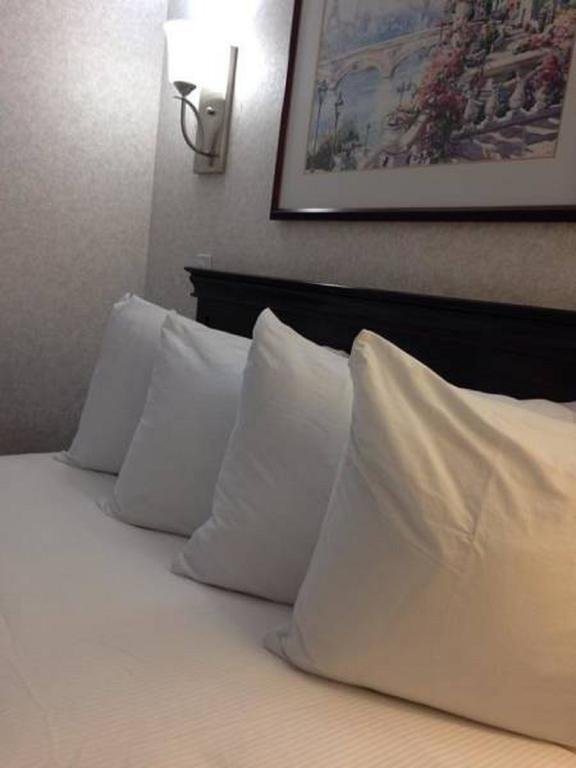 Ramada By Wyndham Abbotsford Hotell Rom bilde