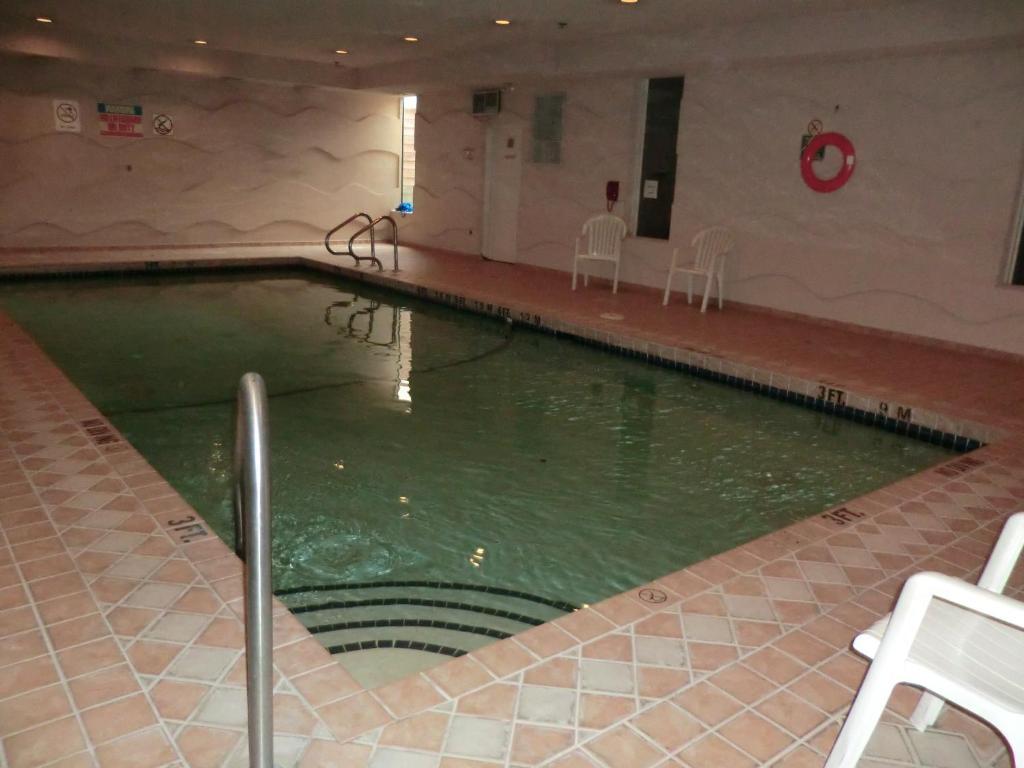 Ramada By Wyndham Abbotsford Hotell Eksteriør bilde