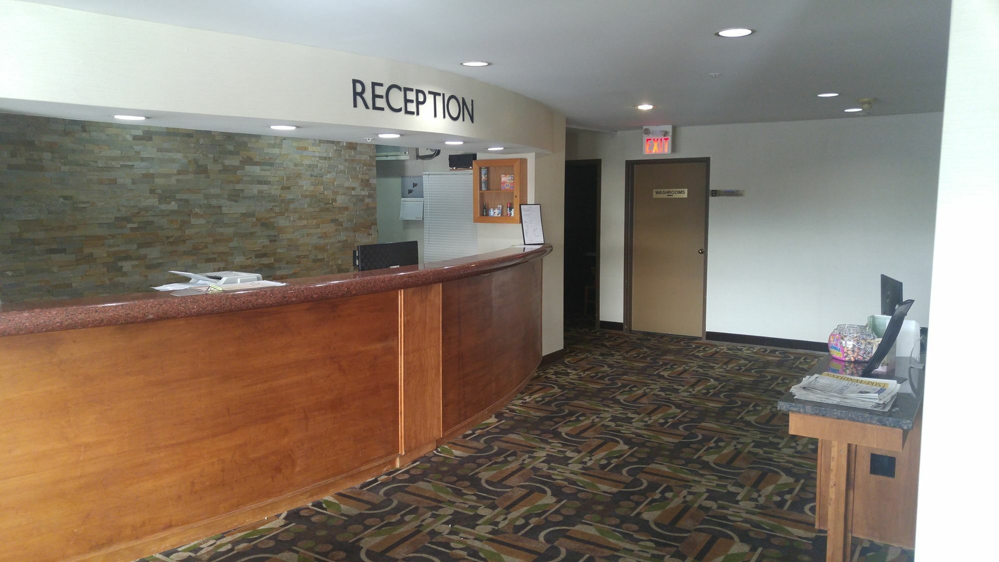 Ramada By Wyndham Abbotsford Hotell Eksteriør bilde