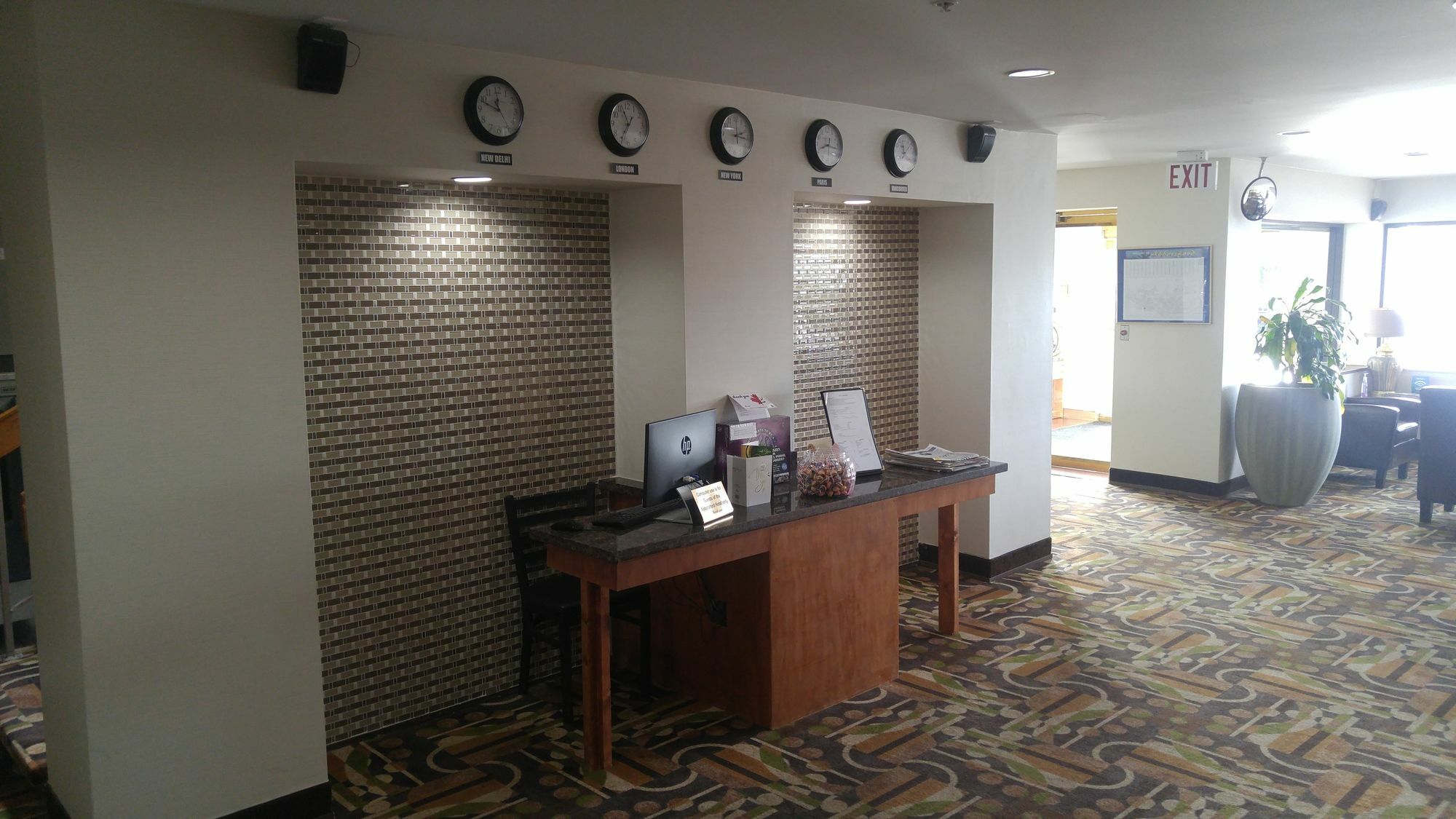 Ramada By Wyndham Abbotsford Hotell Eksteriør bilde