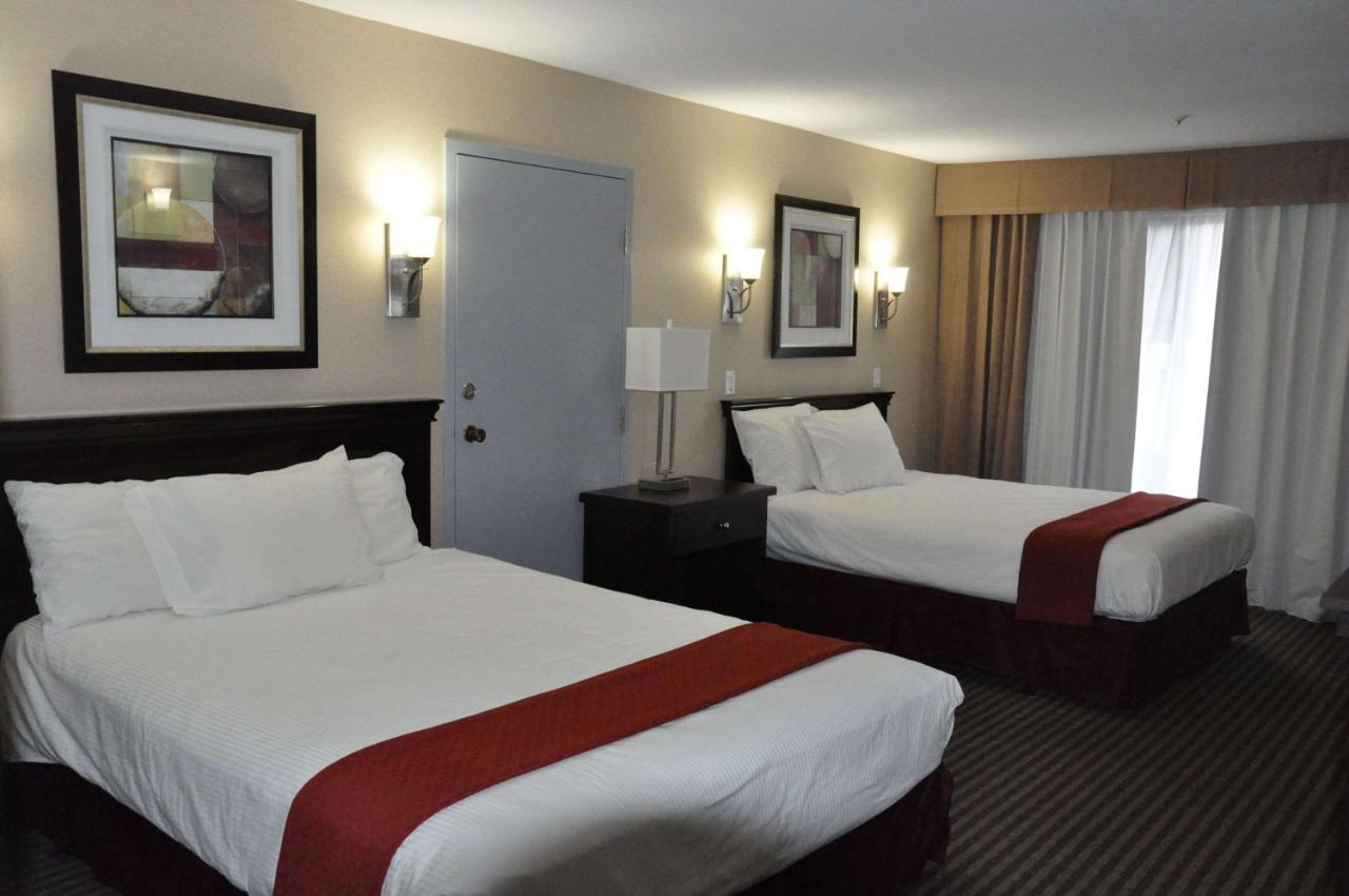 Ramada By Wyndham Abbotsford Hotell Eksteriør bilde